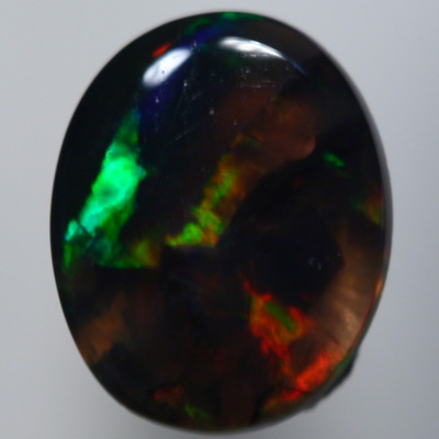 SOLID BLACK OPAL Strong, dark colours, wine red and bottle green